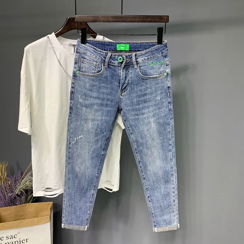 

Summer Slim Fit Men's Jeans Embroidered Nine Points Korean Sle Retro Light Blue Faionable Cotton Stretch Denim Pants