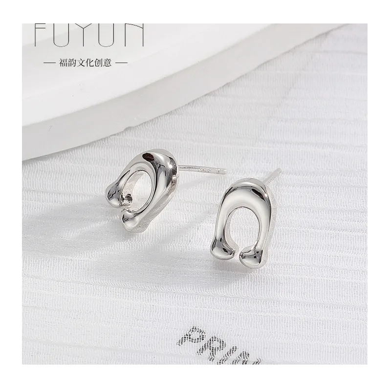 

Stud Earrings Women's Fashion Trendy Brand Home Exquisite Small Stud Earrings Inlaid with Small Zircon Needle Earrings