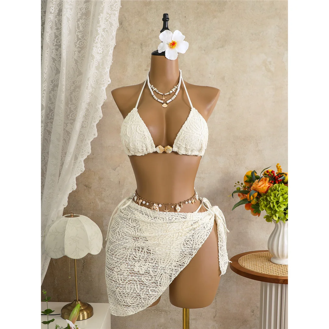 Mit Sarong-Halterneck-Bikini, bedruckter Bikini, Damen-Badebekleidung, dreiteiliges Bikini-Set, gepolsterter Badeanzug, Badebekleidung, Badeanzug, Modell V8073. – Detail 8