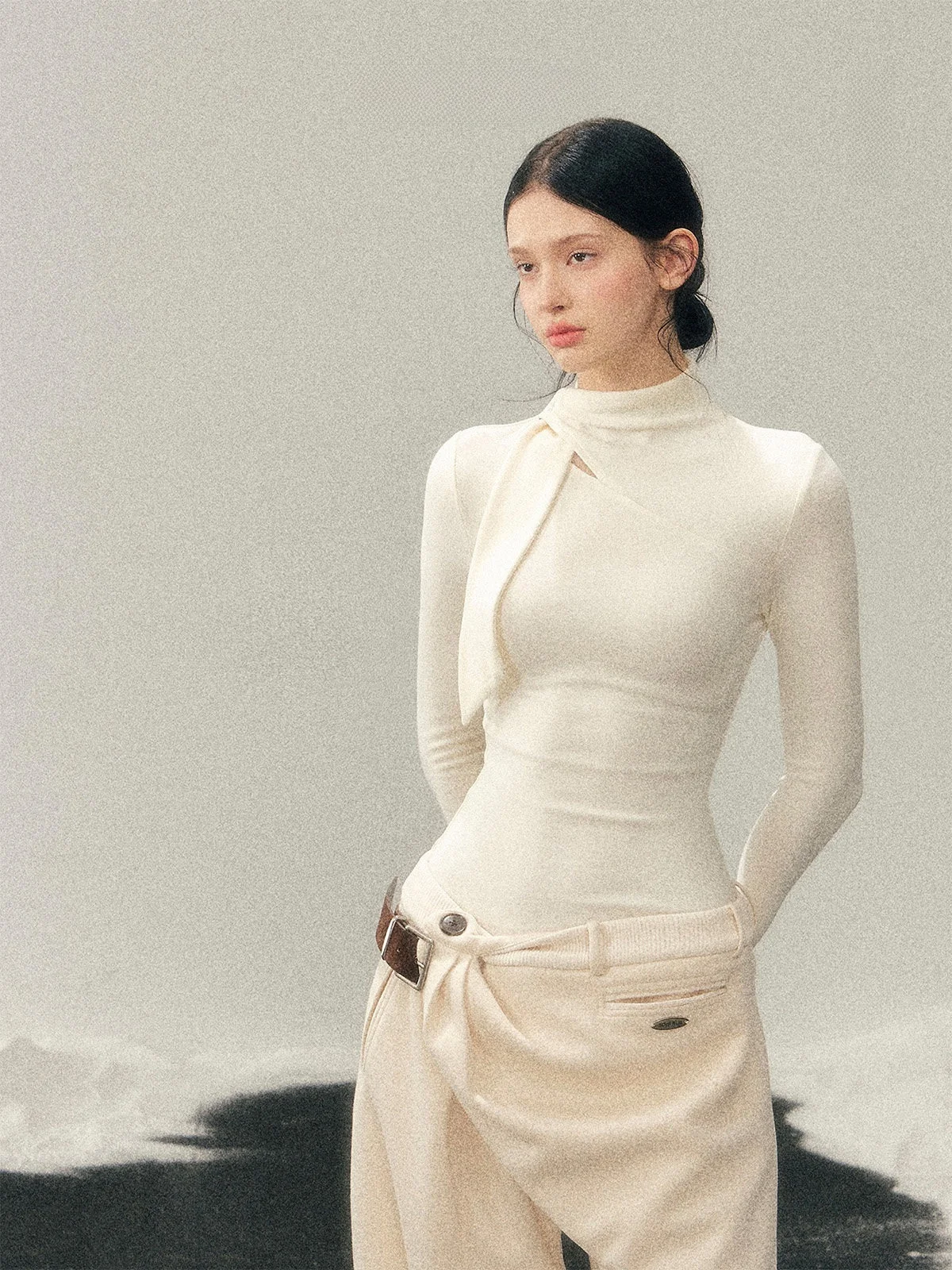 

Женская базовая футболка Aomalm с высоким воротником, для ношения как под одежду, так и поверх нее, чисто зимний топ, повседневная приталенная футболка с длинным рукавом