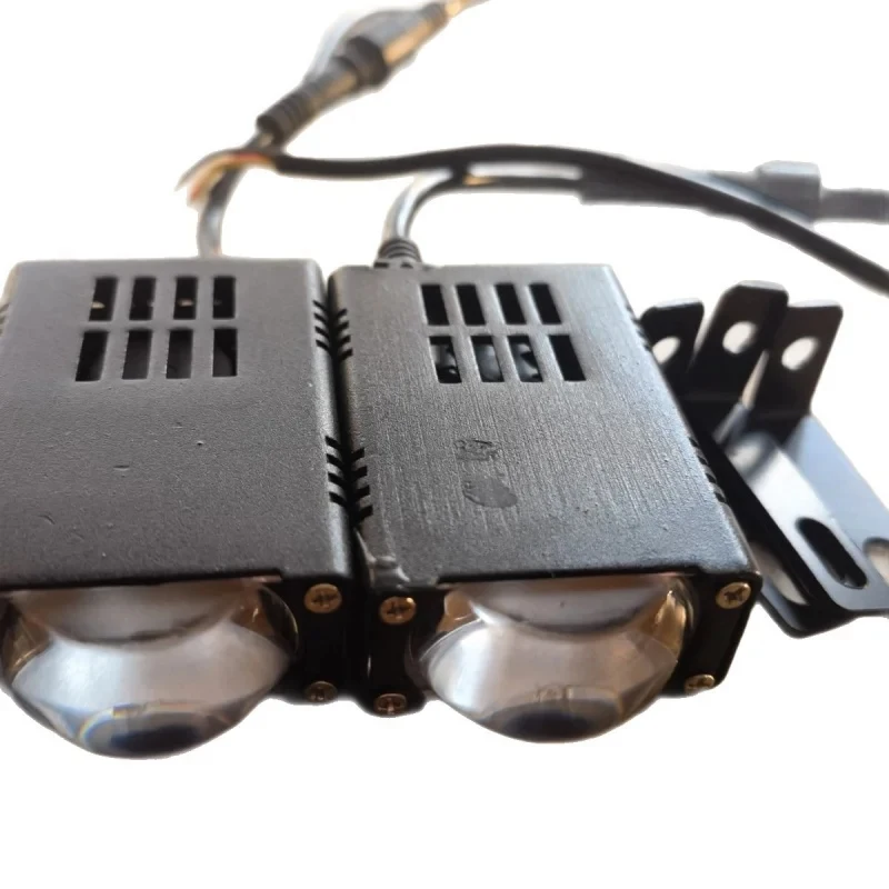 Suitable, hidden grille-mounted LED spotlights, off-road laser cannon style external installation