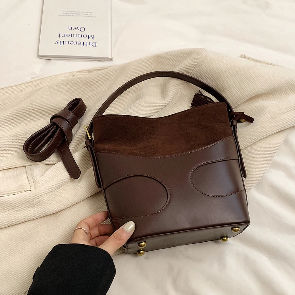 

Women Faux Suede Bucket Bag Fashion Tote Bag Large Capacity Trendy Satchel Bag Solid Color Adjustable Strap Outdoor Travel Bag