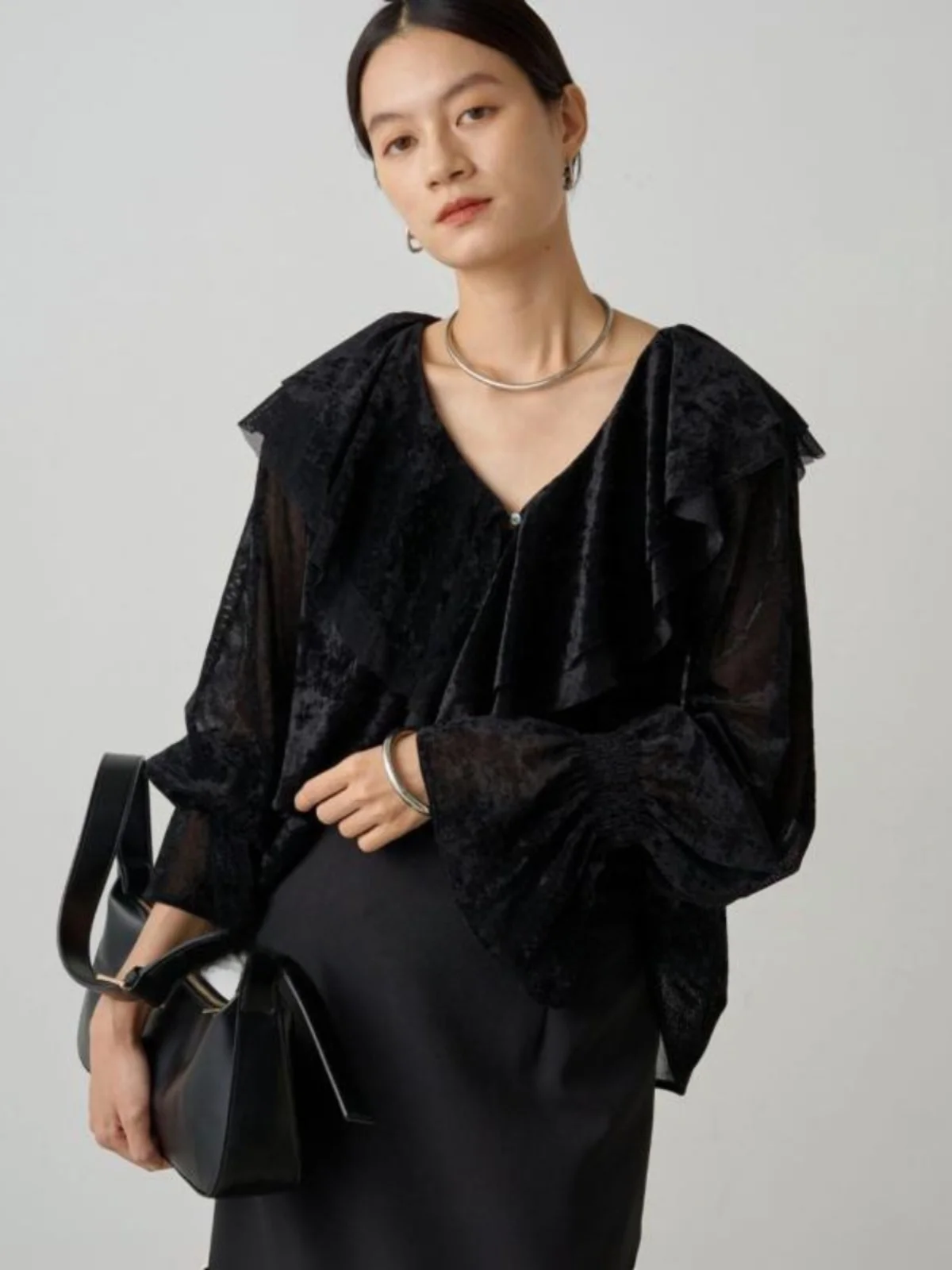 

Gold Velvet Bell Sve irt Vintage V Ne Lace Trim Large Collar Women's Premium Design Sense Retro Faion Long Sve