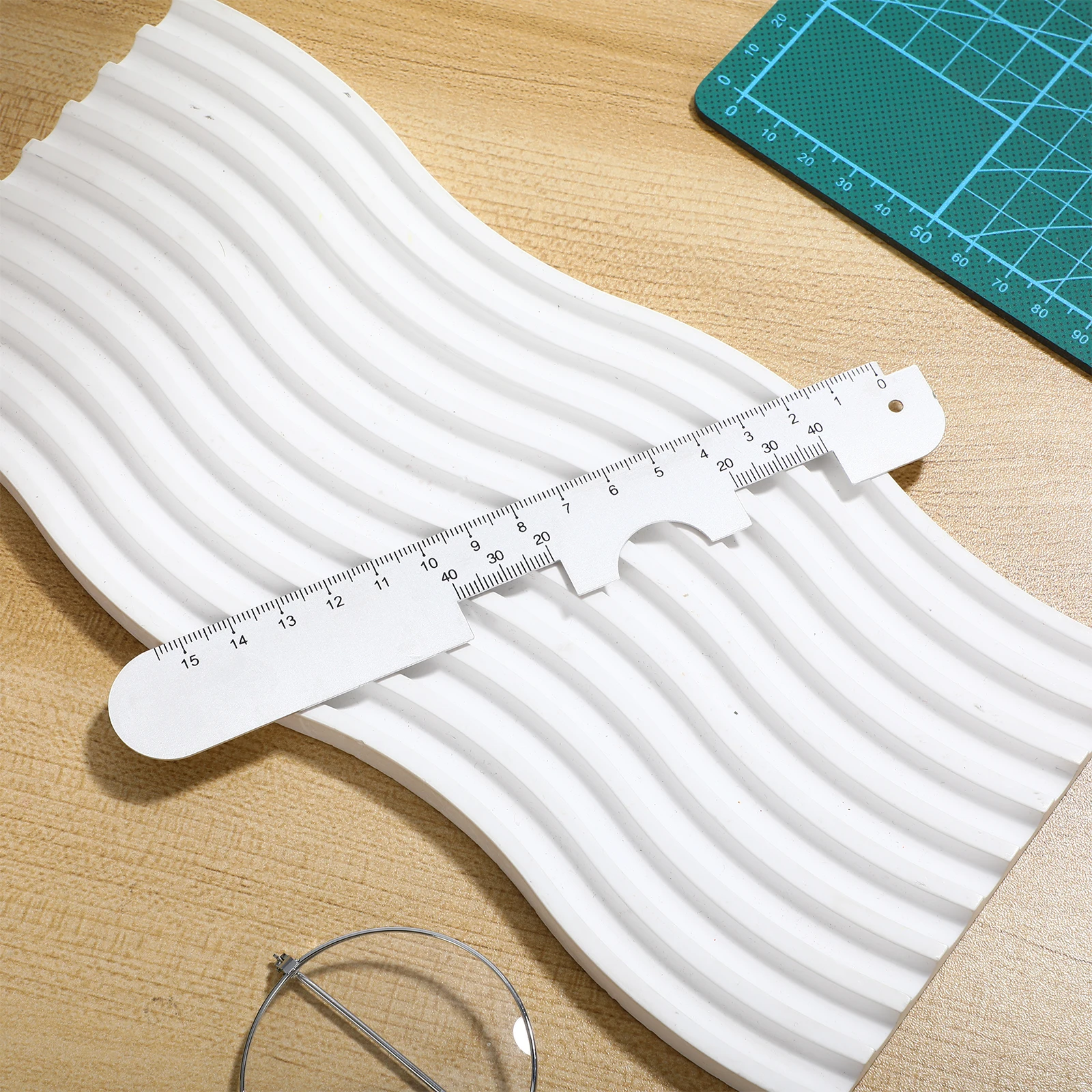 

Pupillary Distance Ruler for Glasses Aluminum Durable Double-Sided Scale Pd Measurement Tool Optical Instrument Eye Distance