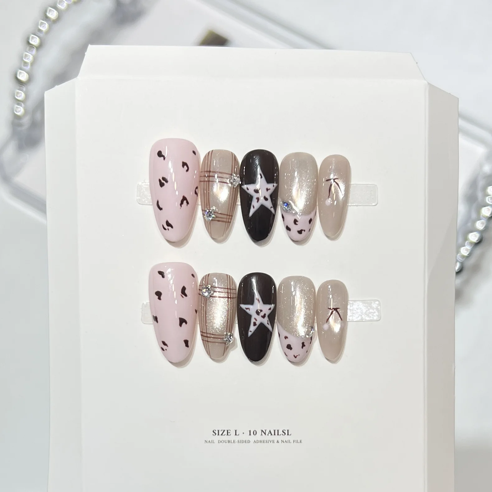 

10PCS Pink Leopard Print French Handmade Press on Nails Nude Cat Eye Sweet Cool Star Plaid Medium Oval False Nails Ins Cute Nail