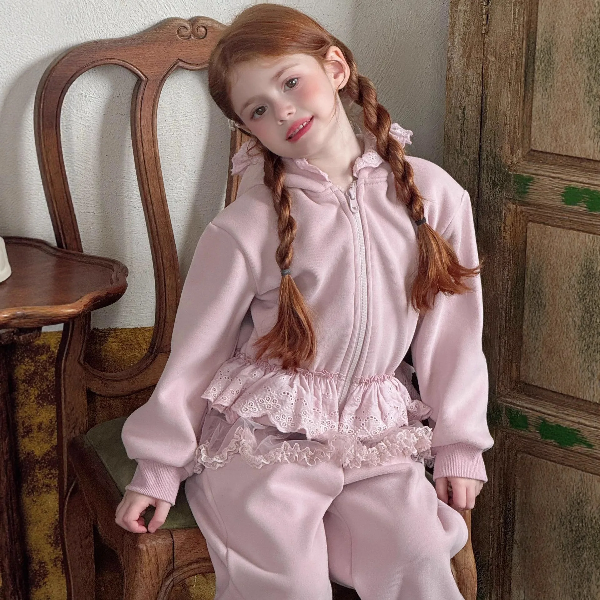 

2025 зимняя новая детская одежда, милый кружевной бархатный комплект для девочек, детские плотные трикотажные узкие штаны, комплект из двух предметов