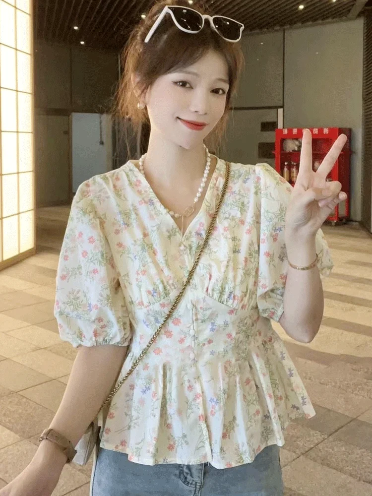 

Short Sleeve Shirts Women Artistic Mesh Patchwork Flower Print Chiffon Top Dot Shirring Vacation Flare Sleeve Relaxed Fit Blouse