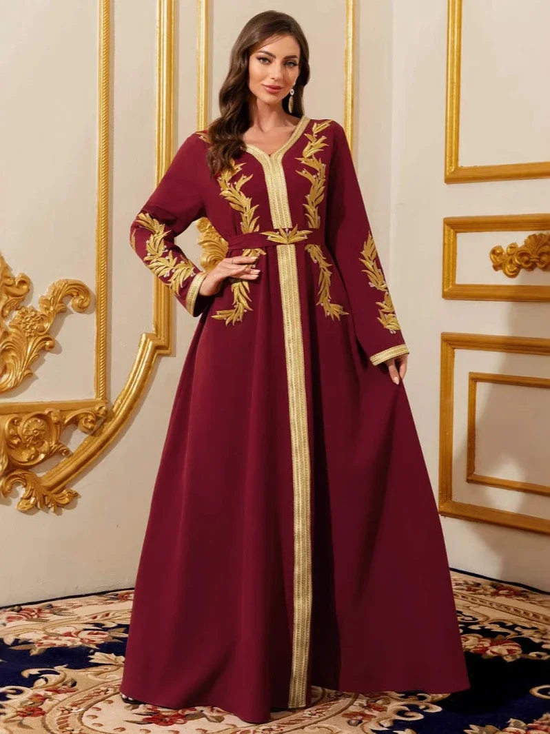 Muslimische Frauen Kleid V-ausschnitt Ramadan Eid Party Abaya Kleider Stickerei Arabischen Lange Robe Marokko Dubai Kaftan Islam Vestido Jalabiya