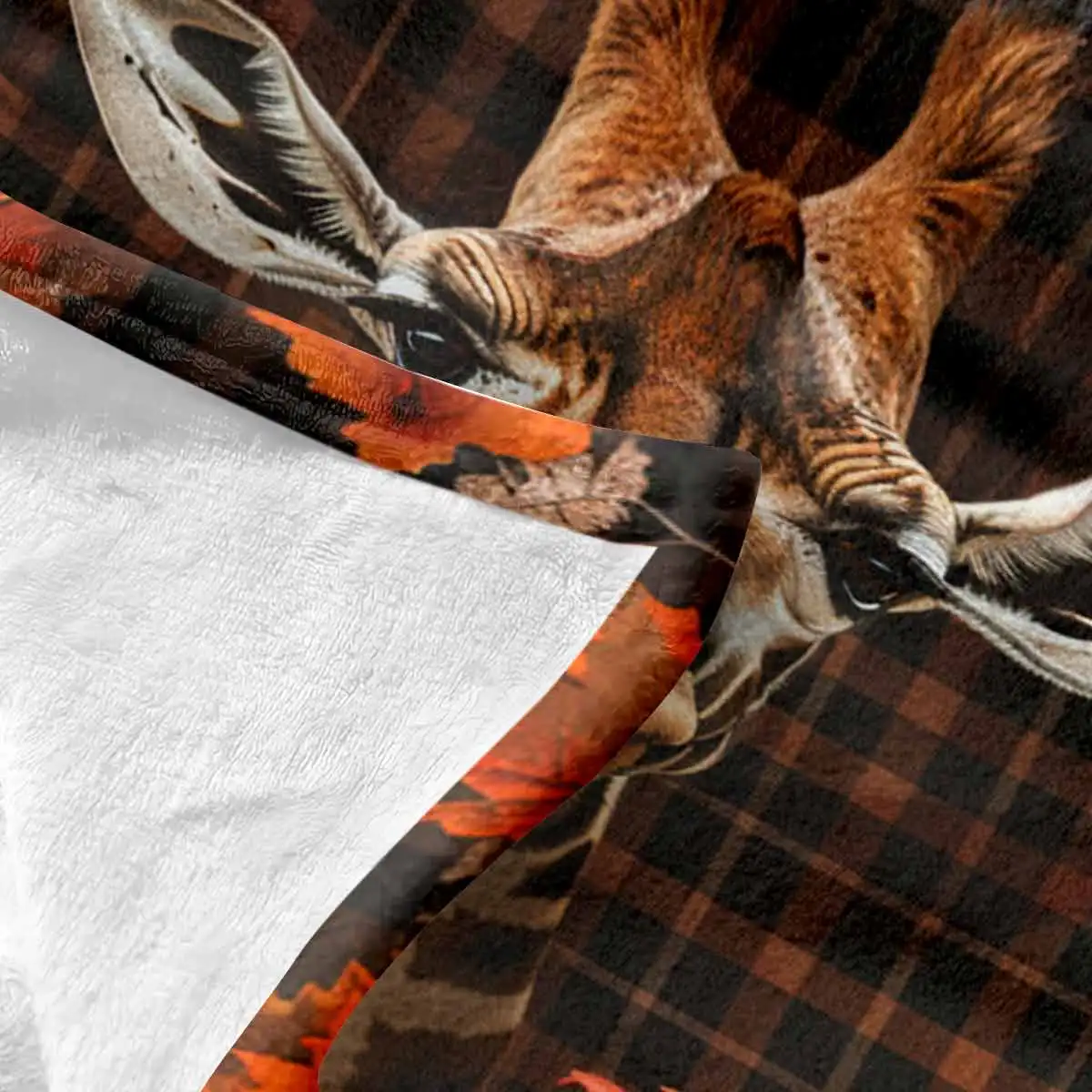 Giraffe Ultra-Soft Flannel Blanket - Exceptional Warmth and Cozy Comfort for Perfect Home Decor: Sofa, Bedroom