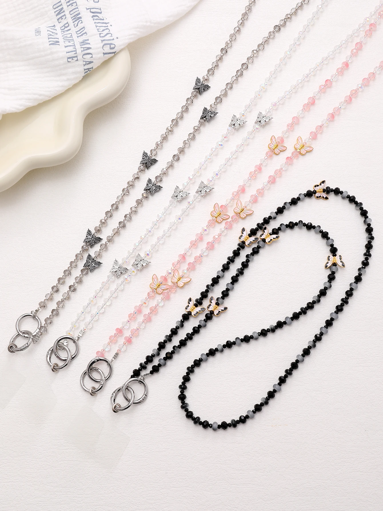 

Multi Color Light Luxury High-end Alloy Three-dimensional Butterfly Long Phone Crossbody Chain With Card