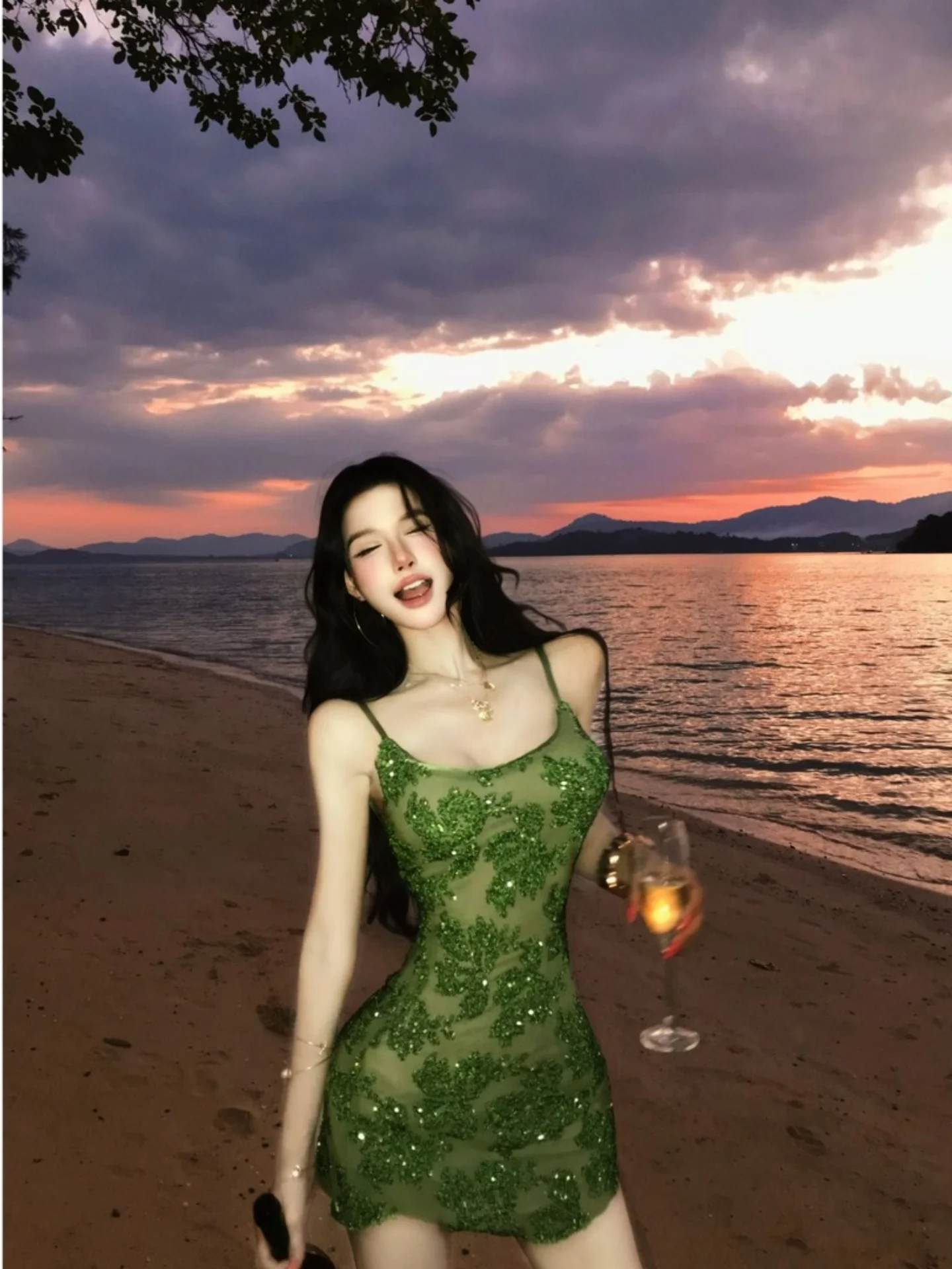 

French Style Sequin Net Heavy Work Irregular Halter Dress Women Summer Beach Vacation Slim Fit Short Skirt High Waist Polyest...
