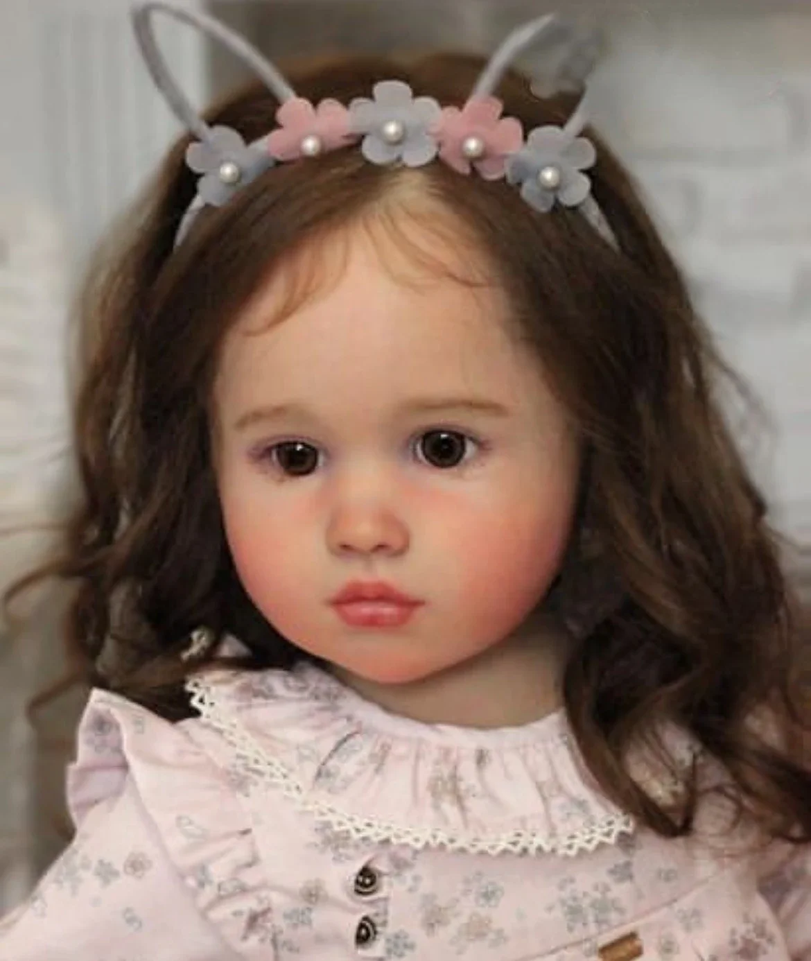 San Store 84 cm al klaar Bebe herboren pop Louisa met lang krullend haar met mooie jurk door kunstenaar poppen voor meisje