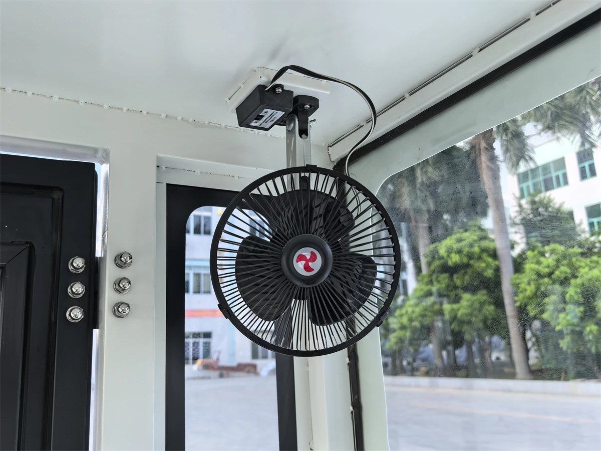 Elektrische reinigingsproducten Auto om Street Ride On Floor Remover Clean Road Sweeper Machine schoon te maken