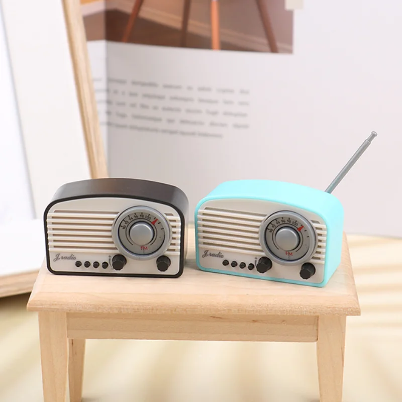 1pc Puppenhaus Miniatur Zubehör Retro Radio Simulation Schlafzimmer Dekoration Modell Spielzeug Winter Geschenk Für Puppe Haus Dekoration