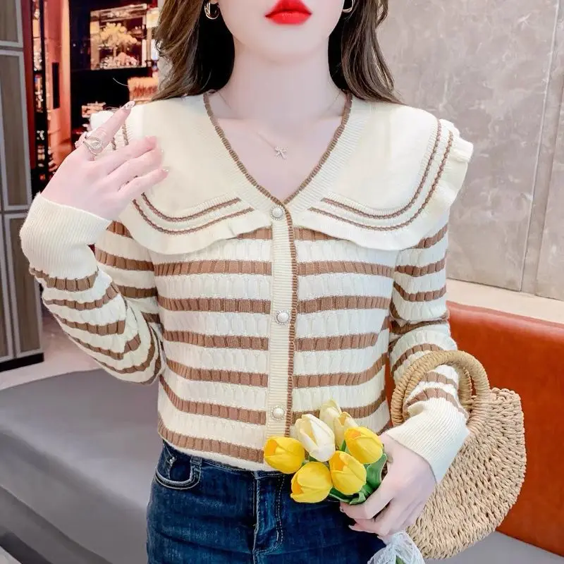 Korean Fashion Autumn Sweaters Women\'s Peter Pan Collar Striped Contrast Color Button Elegant Long Sleeve Pullovers Knitted Tops