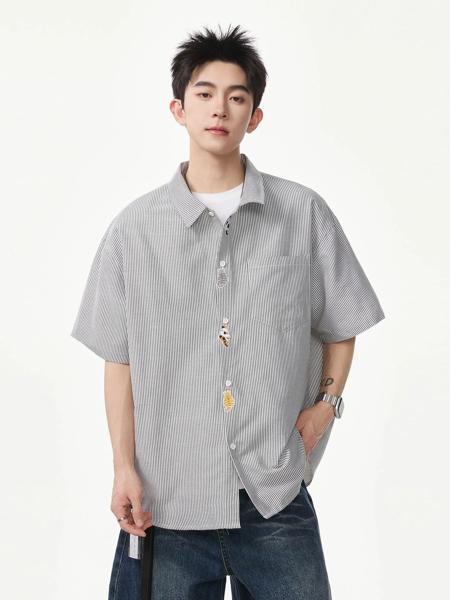 

Summer Cartoon Embroidered Striped ort Sve Loose Fit Men's irt Casual Versatile f Sve irt for Couples