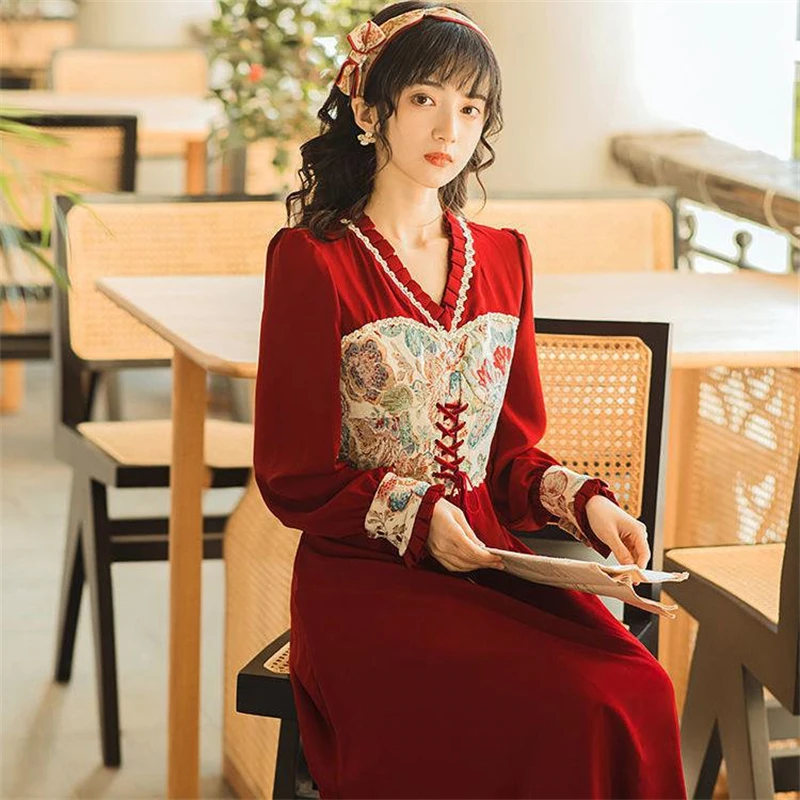 

Medieval Retro Oil Paint Stitching Bow Bandage V-Neck Dresses for Women Bridesmaid Red Palace Style Vintage Dinner Party Dress