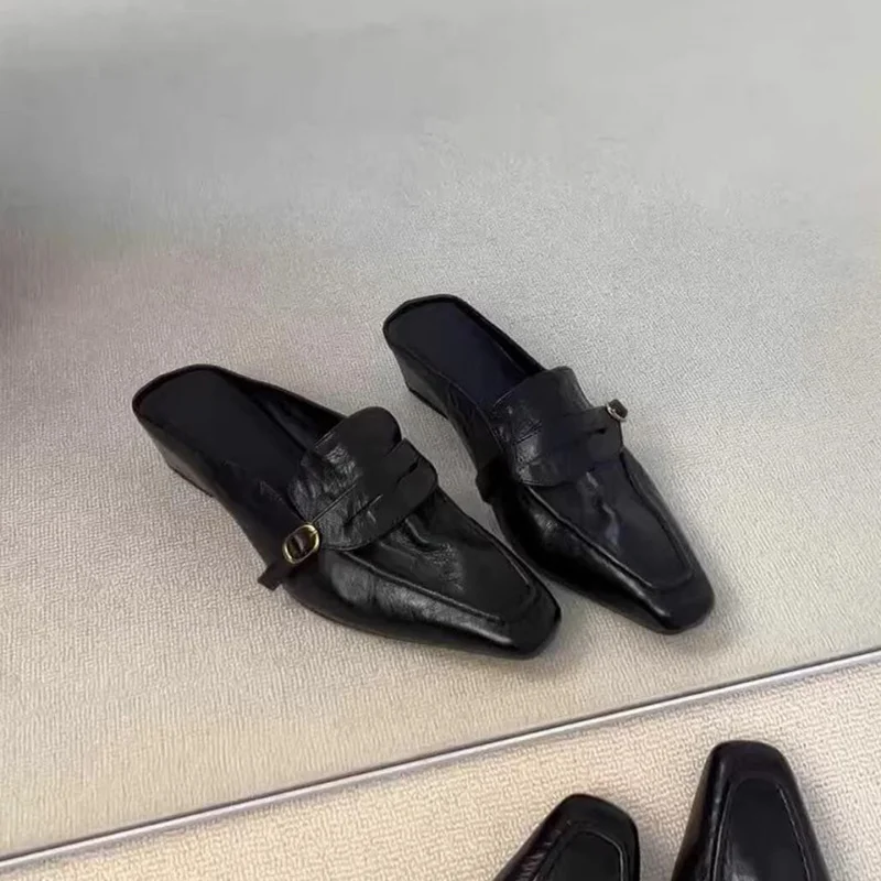 

Soft leather version ~ Simple retro-style square-toed slip-on loafers for women, suitable for commuting, with chunky heels and a