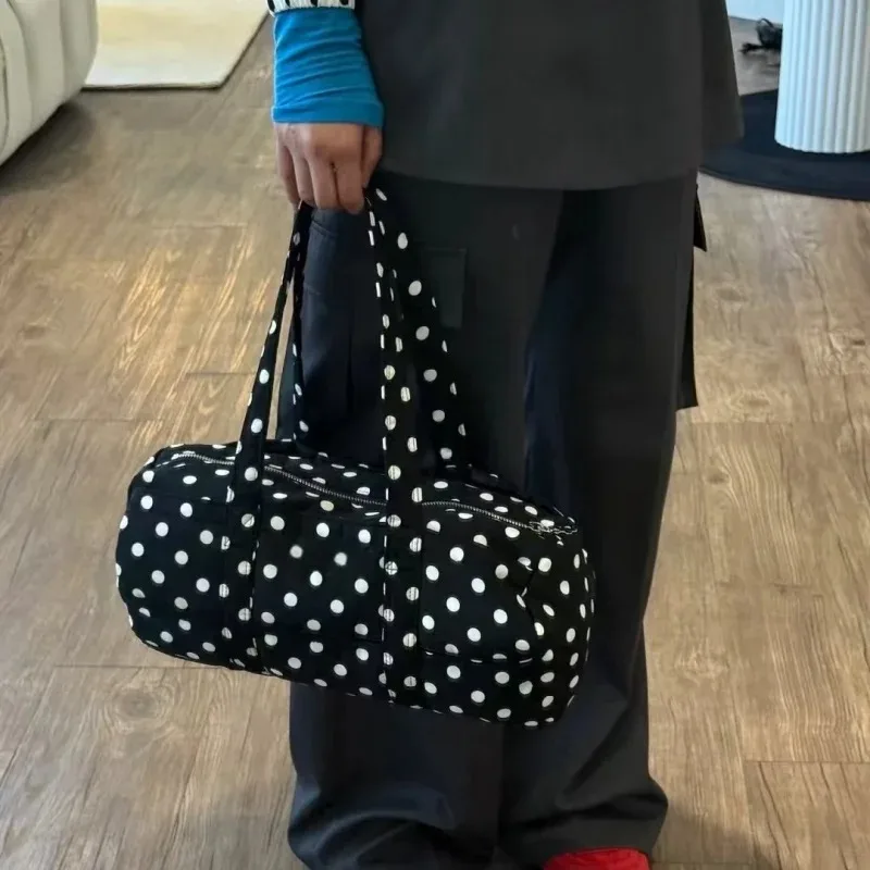 

2025 New Cute Style Black and White Polka Dot Large Capacity Shoulder Bag Casual Versatile Travel Handbag Female