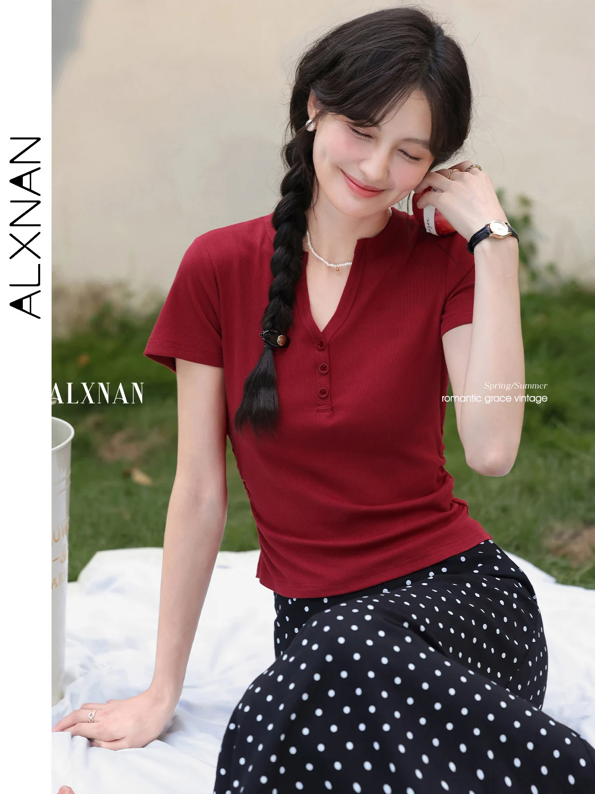

ALXNAN Women's T-shirt Vintage Red V-neck Slim-fit Short Sleeve T-shirt 2025 Summer Casual Elegant Office Lady Tops L557136-3