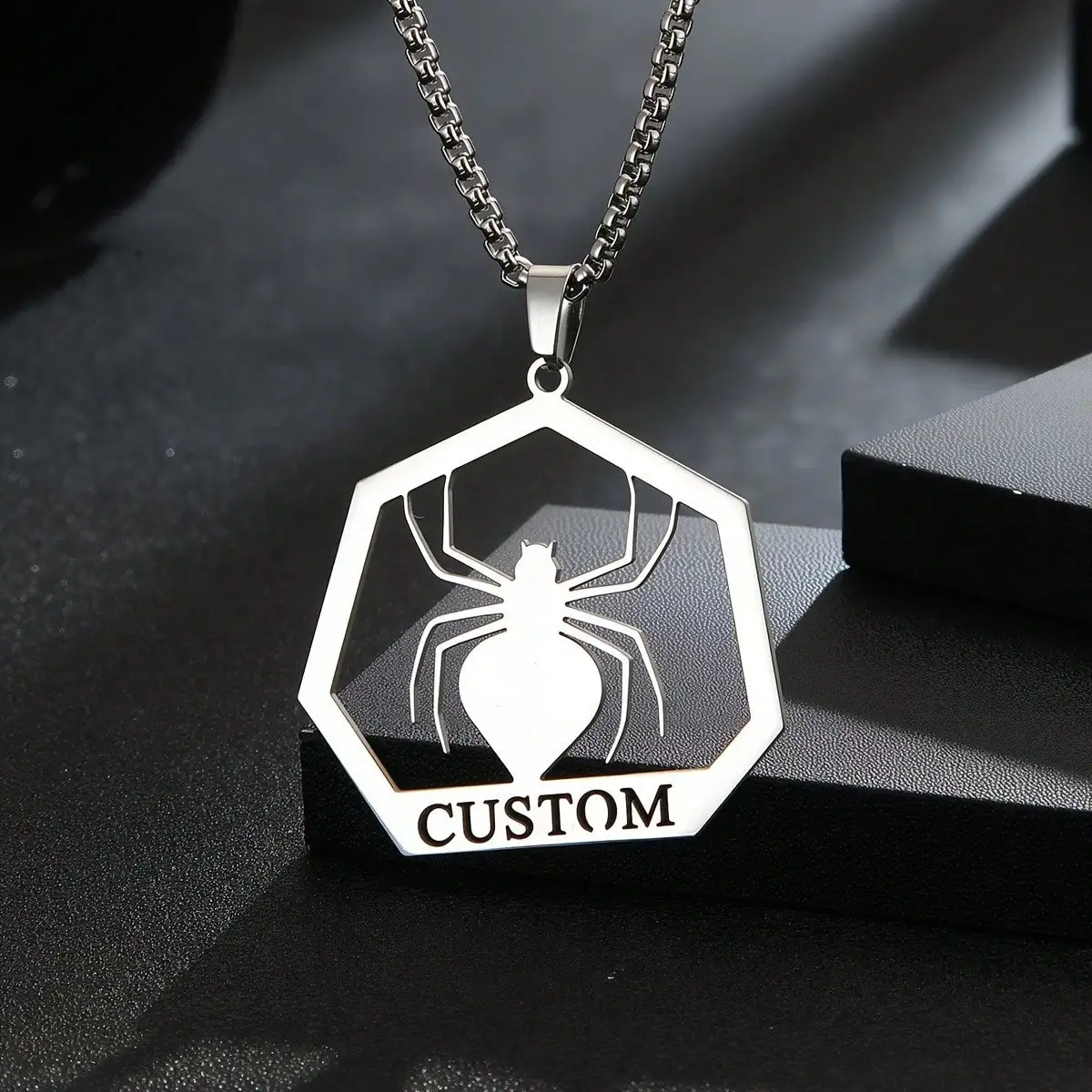 Custom name simulation necklace with spider pendant-durable 201 stainless steel, personalized carving, suitable for Halloween,