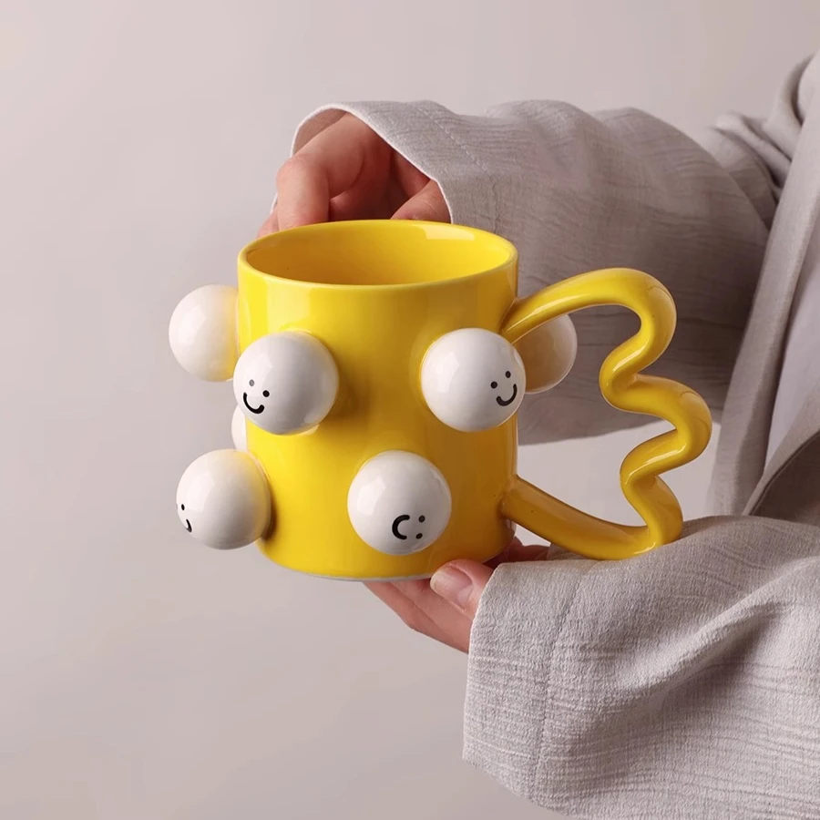 

Креативная трехмерная керамическая кружка с желтым смайликом, милый смайлик, фарфоровая кофейная кружка, послеобеденный чай, десертная чашка для чая