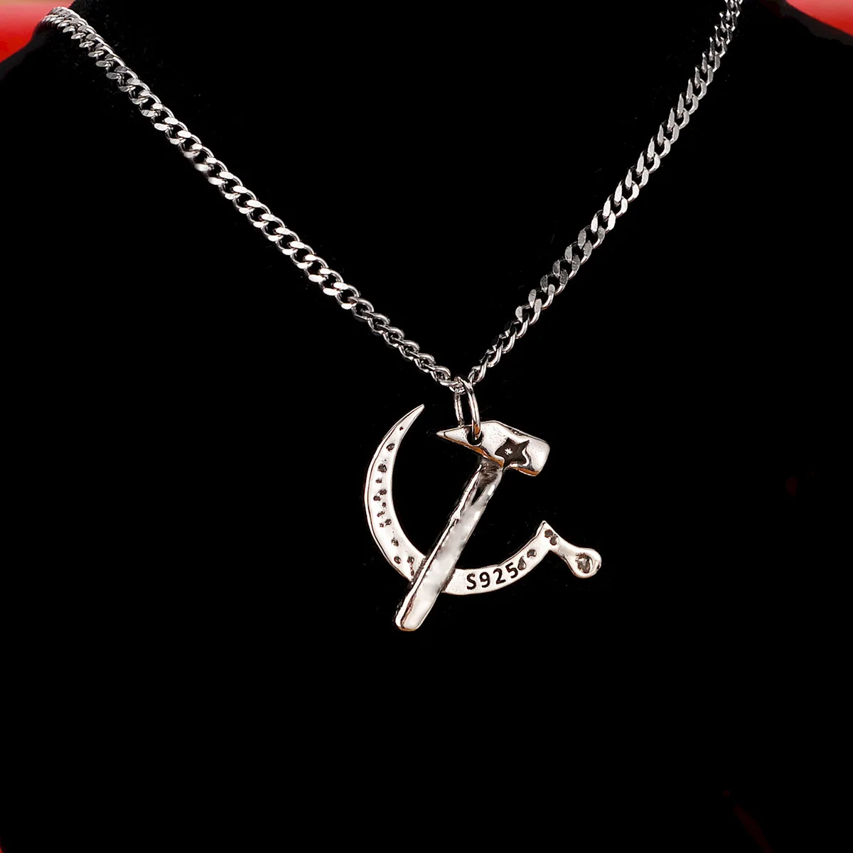 Handmade Style Retro Silver Color Hammer Patterned Sickle Necklace UNISEX Gifts That Can Be Given To Friends