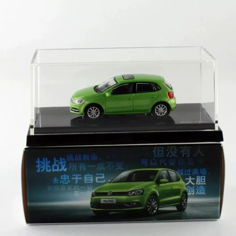 1:64 Skoda Superb Rapid Polo Yeti Cross Passat Fabia Santana Alloy Car Model Toys Diecast Collectible Souvenir