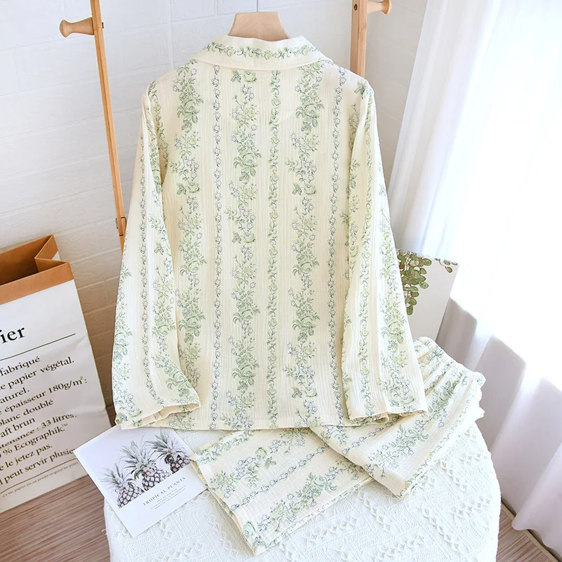 طقم بيجامة نسائي جديد لربيع وخريف 2025 100% كريب قطني سروال لطيف بأكمام طويلة قطعتين مطبوع فضفاض غضب منزلي