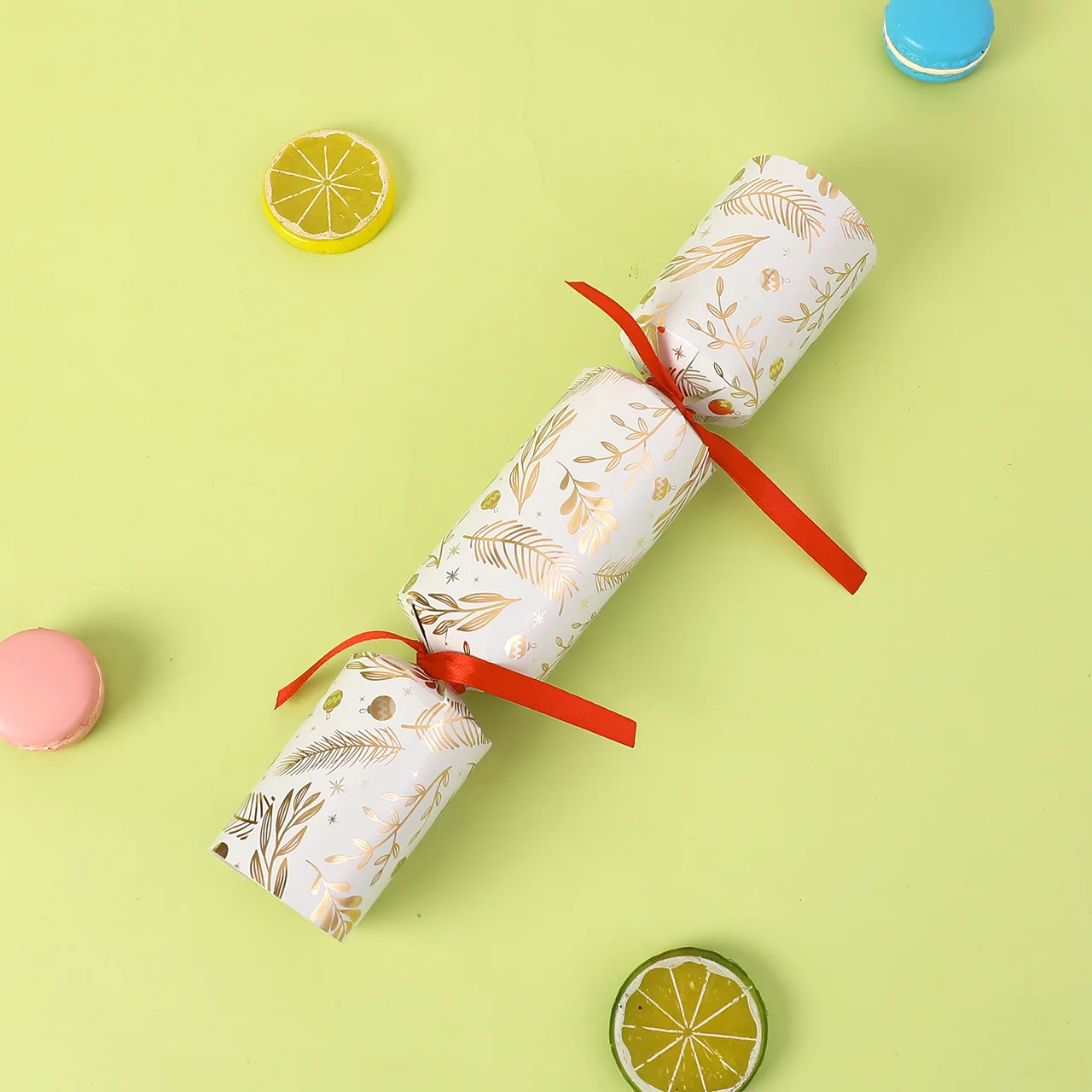 عيد الميلاد تأثيري الدعائم المفرقع الوردي بوبر مع قبعة ورقية الإنجليزية ريدل ورقة الديكور الطرف الديكور