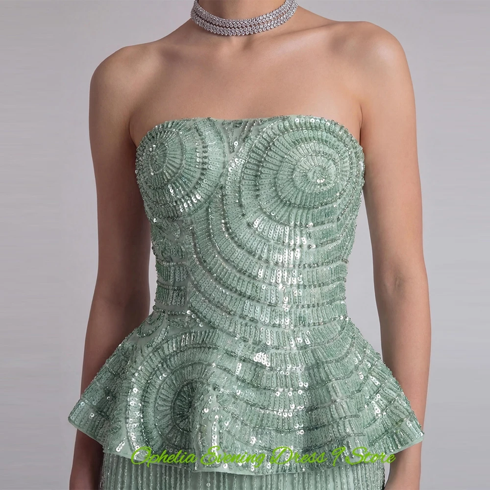 Elegantes grünes Tüll-Abendkleid, exquisite trägerlose Ballkleider, modische, mit Pailletten besetzte, maßgeschneiderte Kleider für besondere Anlässe