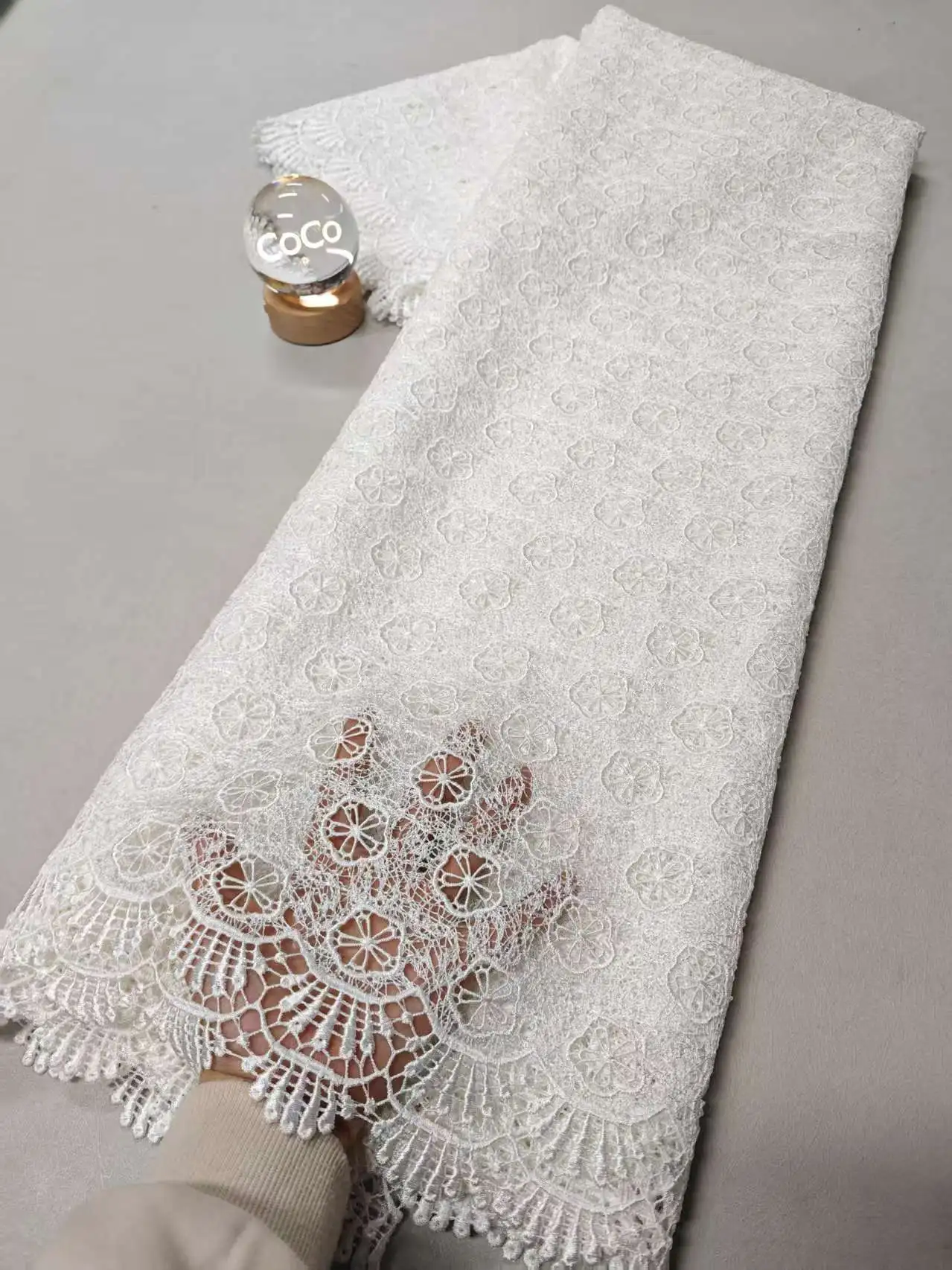 

Белое африканское нигерийское высококачественное кружево с вышивкой, сетчатая ткань, французское кружево, 5 ярдов, высокое качество, 2026, для свадебного платья M160-1