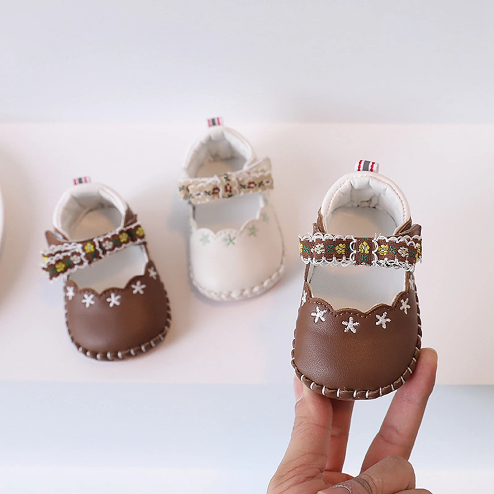 Princess PU Baby Shoes Girl Mary Jane Flats Bow Flower Embroidery Soft Sole Rubber Anti-slip Toddler Shoes Newborn Crib Shoes