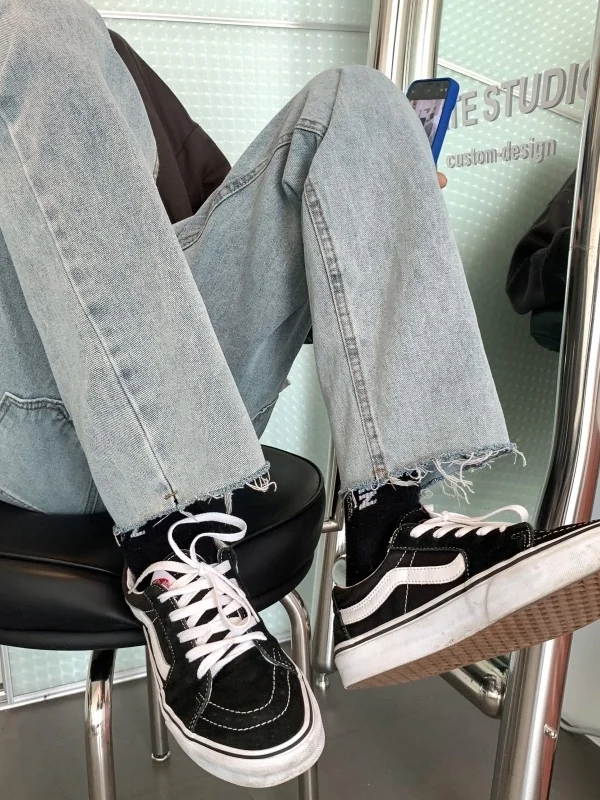 

American Vibe Men's Oversize Wide Leg Jeans Trendy Frayed Design Low Waist Denim Pants Youthful Style Four Seasons Wear
