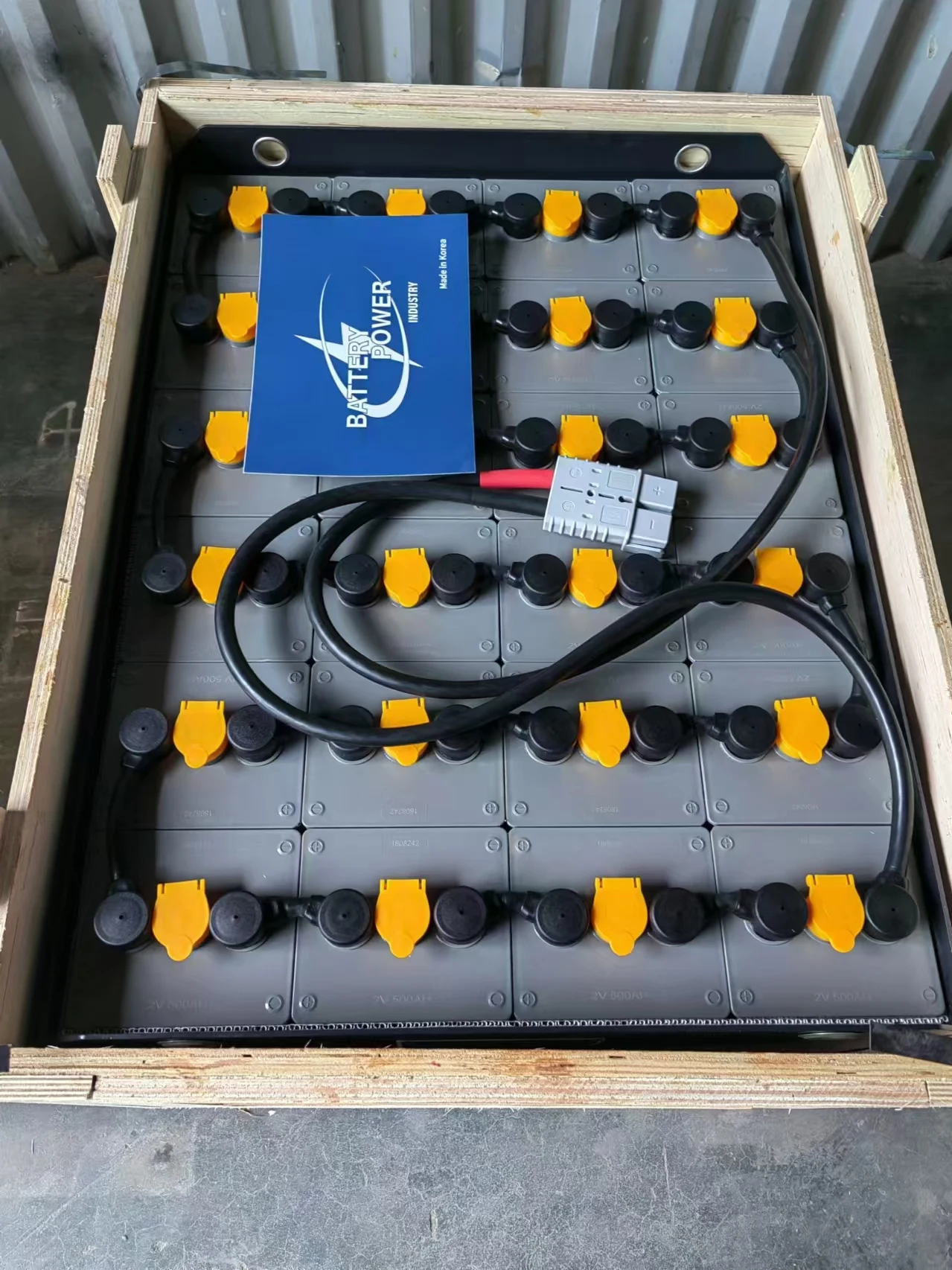 High Capacity 48V 275Ah Lithium Iron Phosphate (LiFePO4) Battery for Electric Forklift UPS Solar System Lead Acid Alternative
