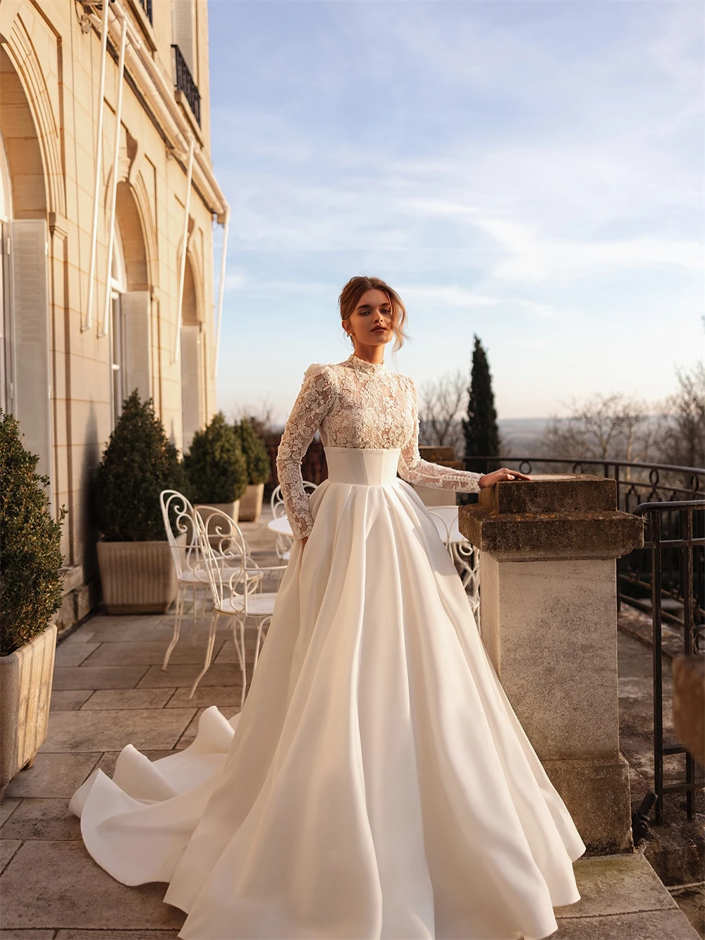 

Customized Sexy White Satin Wedding Dress Formal O-Neck Long Sleeves Bridal Gowns Dreamy A-Line Court Train Vestido De Novia