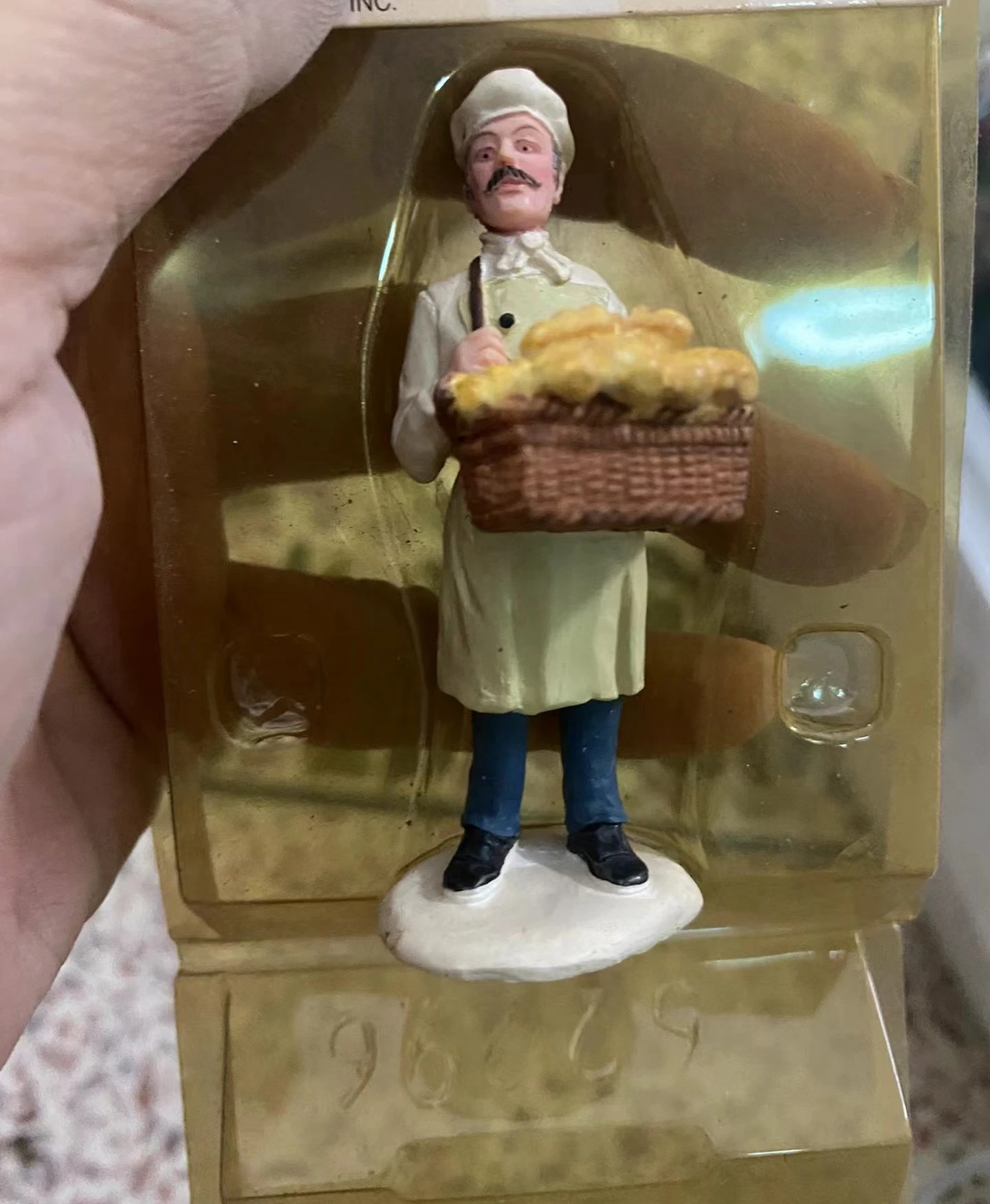 resin figure mental psychological sand table game box court therapy baker cooker bread delivery