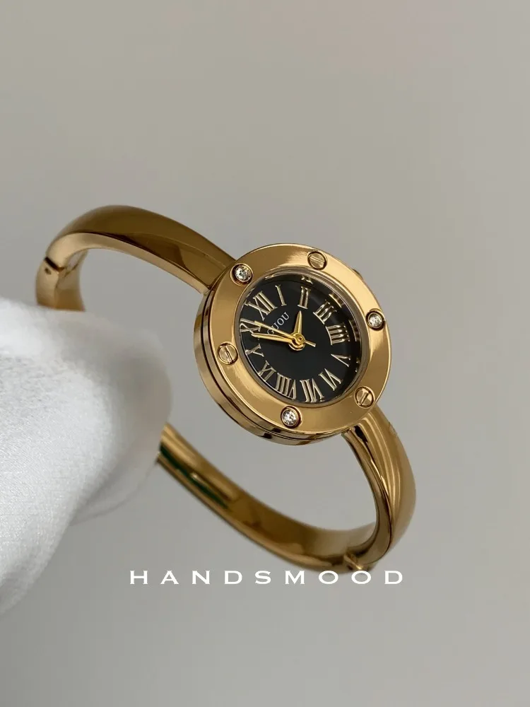 Classic Roman Scale Diamond-set Exquisite Simple Black Gold Bracelet Watch Fashionable High Temperament Women's Watch