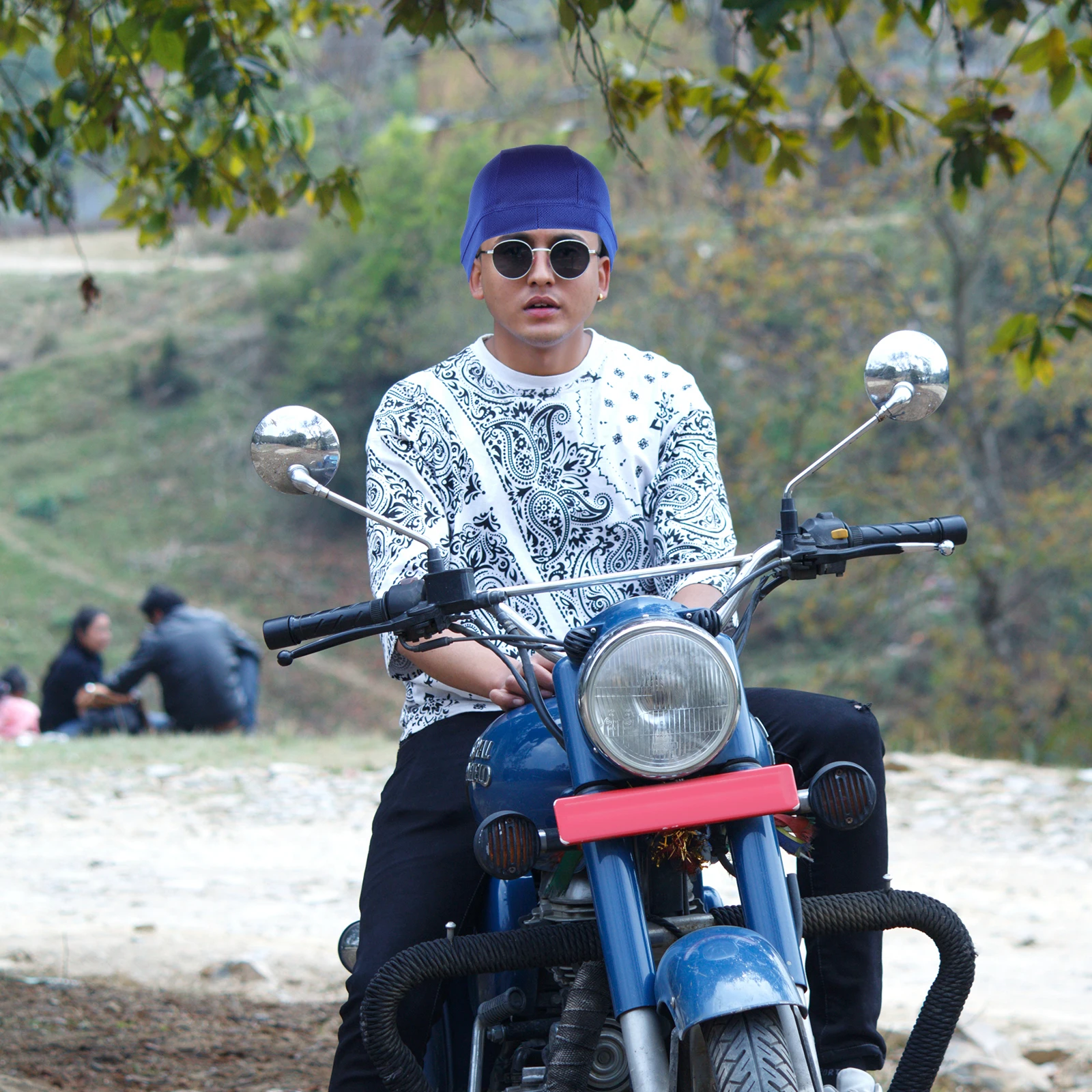 

1pcs Summer Cycling Hat For Men Women Breathable Liner Lightweight Thermal Inner Cap Motorcycle Bike Outdoor Riding