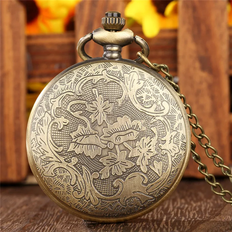 Steampunk Hollow Out Chinese Dragon Design Retro Quartz Movement Pocket Watch for Men Women with Necklace Chain Roman Number