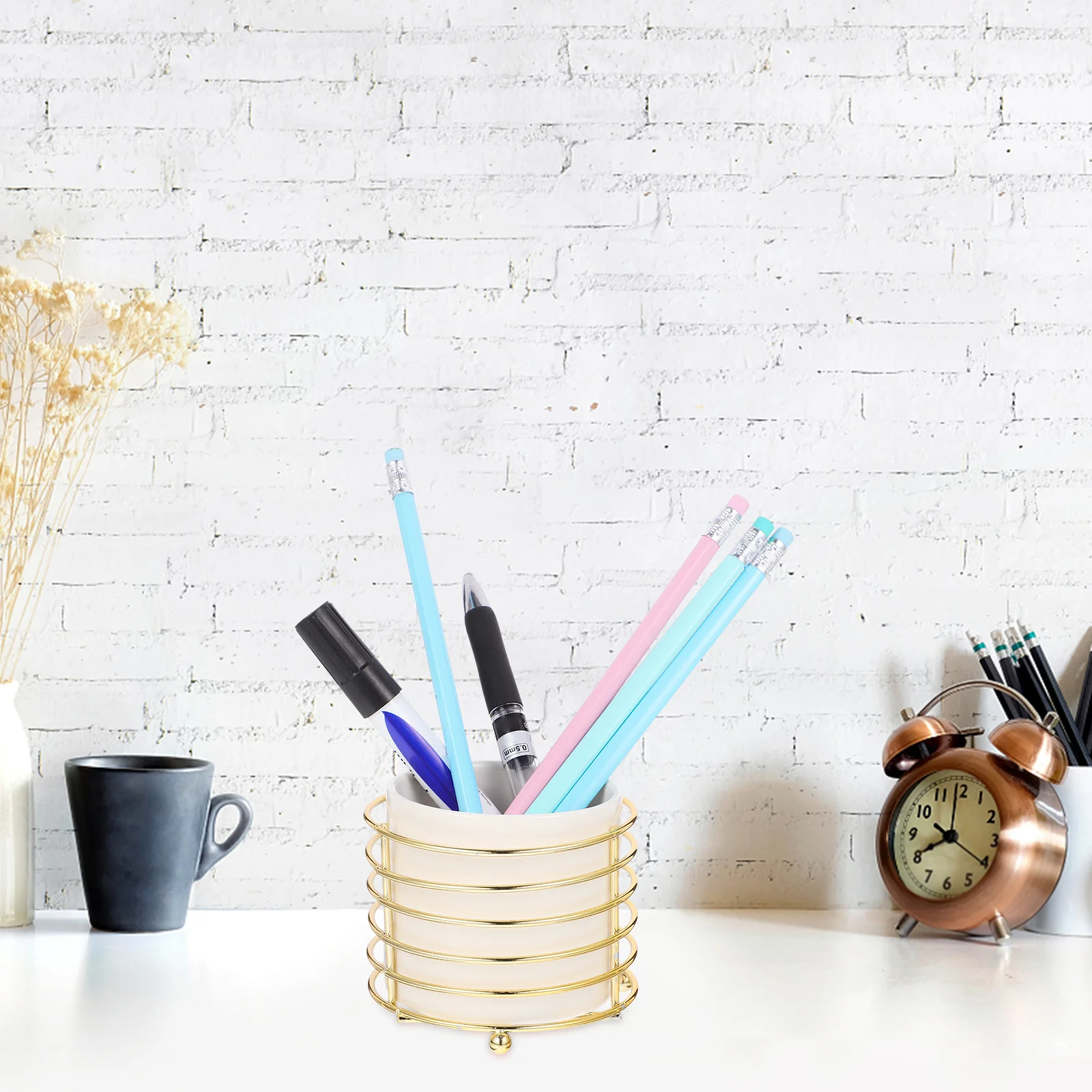 

Ceramic Desktop Pen Holder with Iron Stand Makeup Brush Organizer Stationery Container Multi-Functional Office Storage Sundries