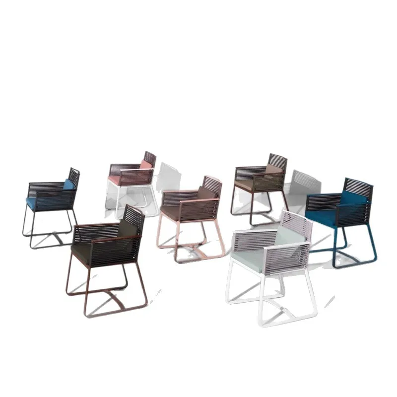 

Оптовая продажа уличных обеденных столов и стульев для отелей, водонепроницаемые и солнцезащитные столы и стулья для открытых пространств, для отелей, гостевых домов и садов.