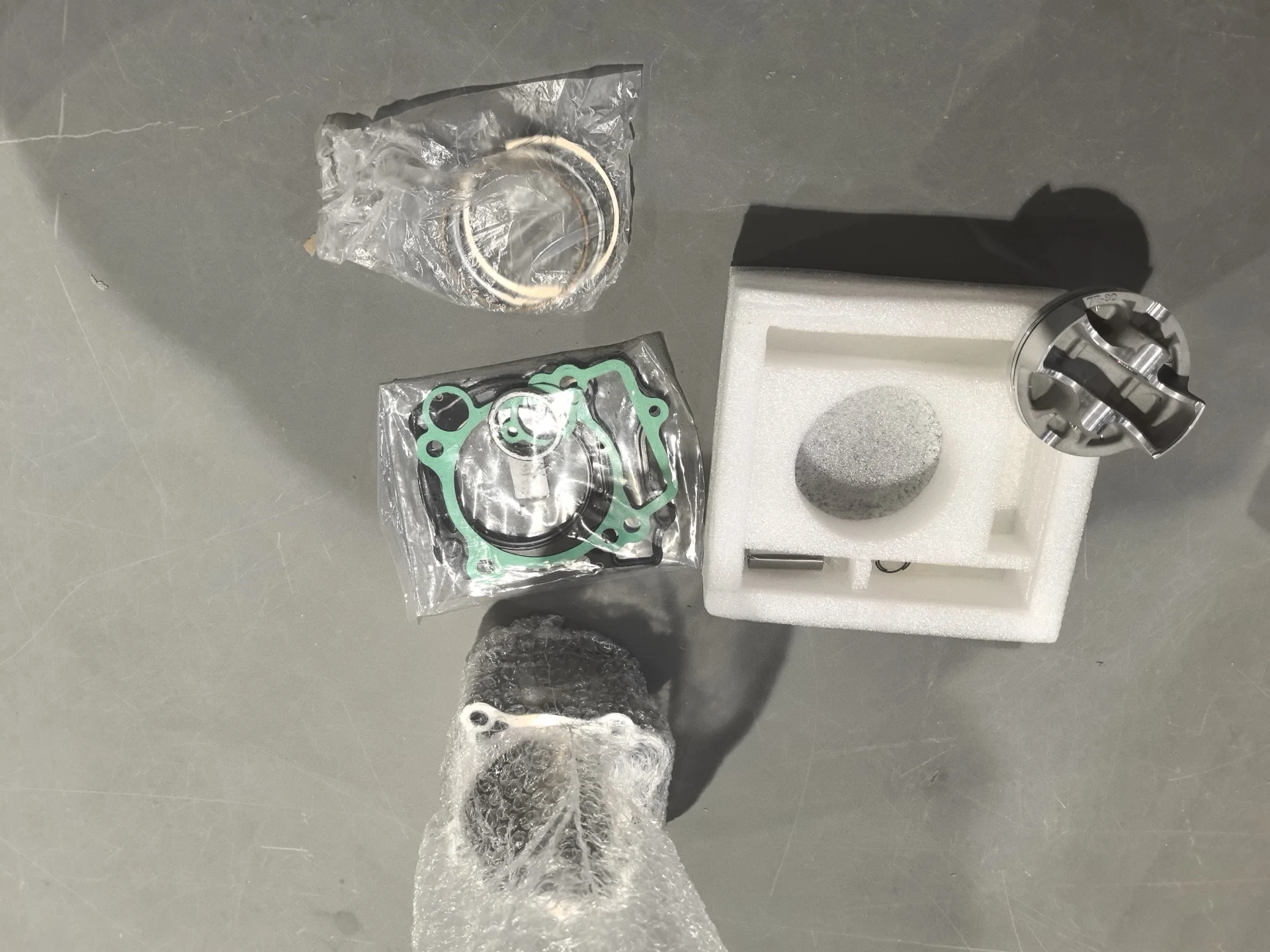 ヤマハ用シリンダーおよび付属品,5xc-11311-20-00,77mm,ヤマハ2001-2013,wr250f,yz250f,標準ボア,オートバイ,カーアクセサリー,1セットに適合