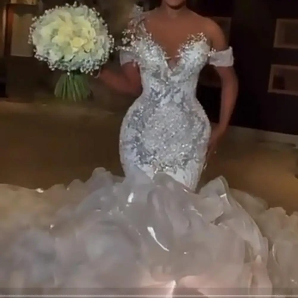 

Modern Shinny Crystals Beads Mermaid Wedding Gown Vestido De Noiva Sereia Africa Long Sleeves Cascading Ruffles Bridal Gown