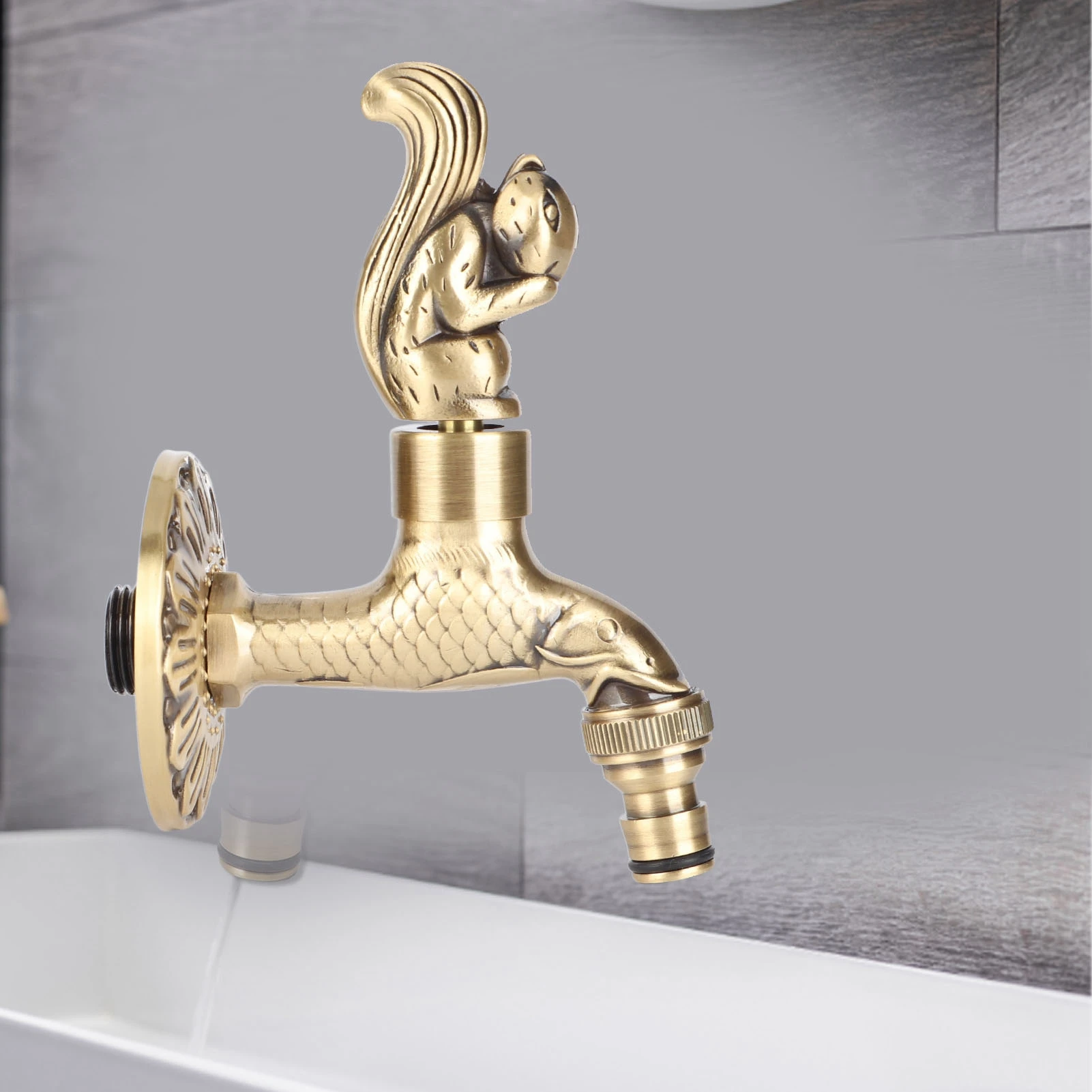 

Antique Carved Faucet Bronze Copper Carp Retro Anti Rust Outdoor Garden Tap for Toilet G1/2in Mop Faucet