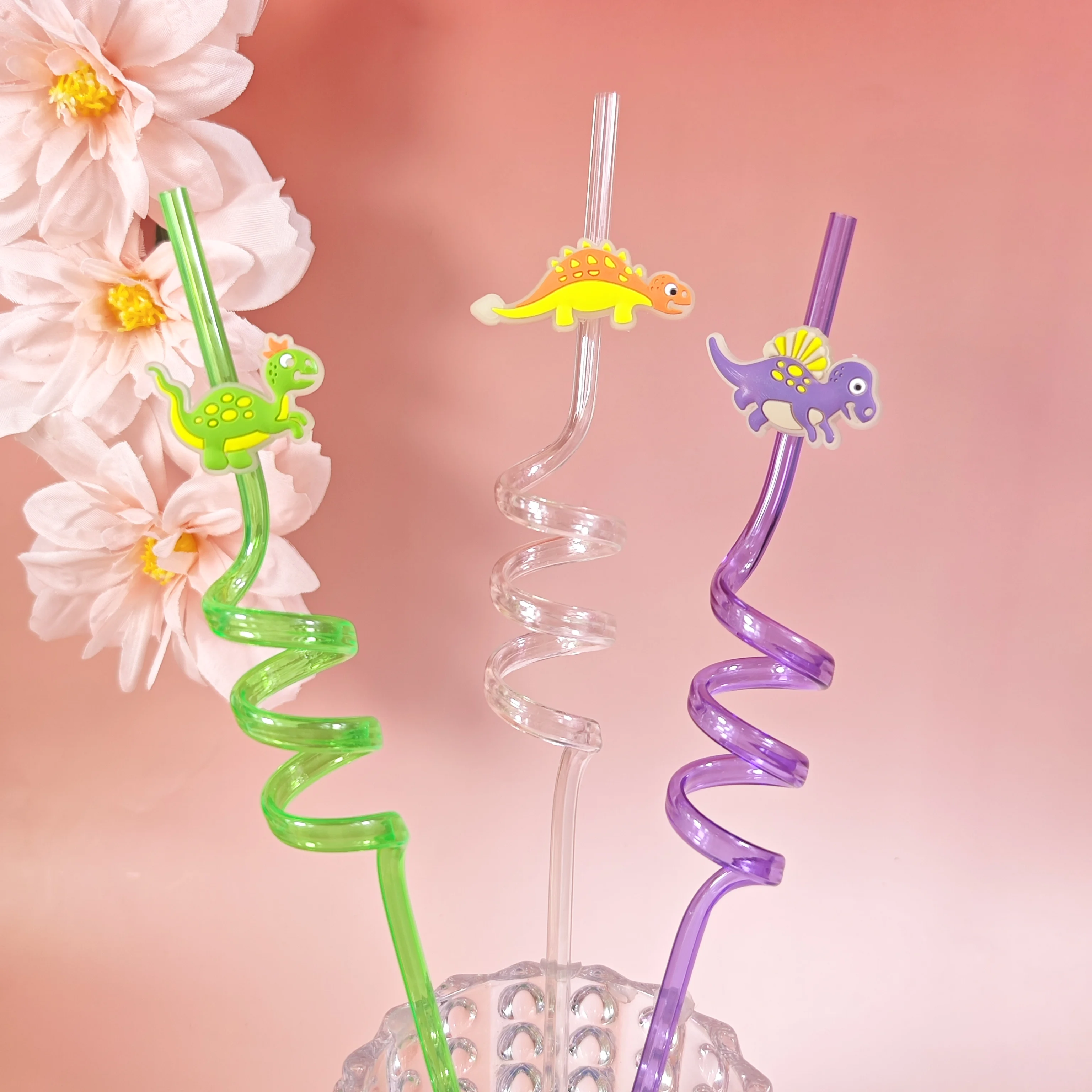 ملحق من القش الحلزوني الملون على شكل ديناصور كرتوني