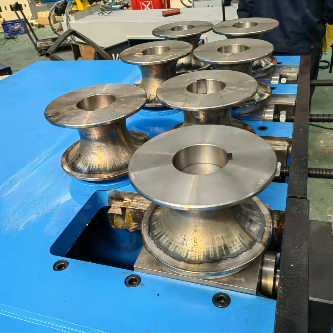 

Pipe Rolling Mold Tooling For BR60NC Hydraulic Rolling Bending Machine