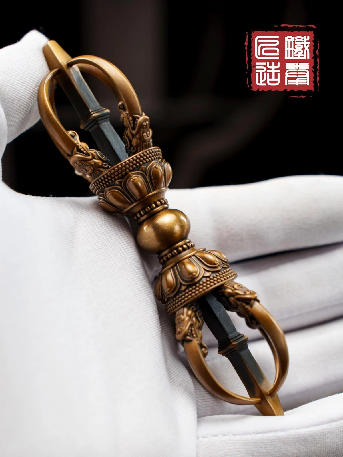 Chinese Bronze precision Ming Yongle legged diamond pestle and magic tool art