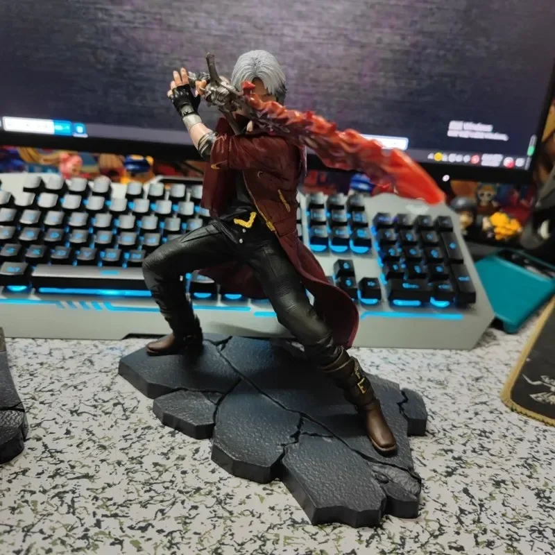 

25cm-28cm Devil Dante May Cry Nero Statue Action Figure Pvc Model Collection Toy For Friend Action Figure Made By Hand Gifts