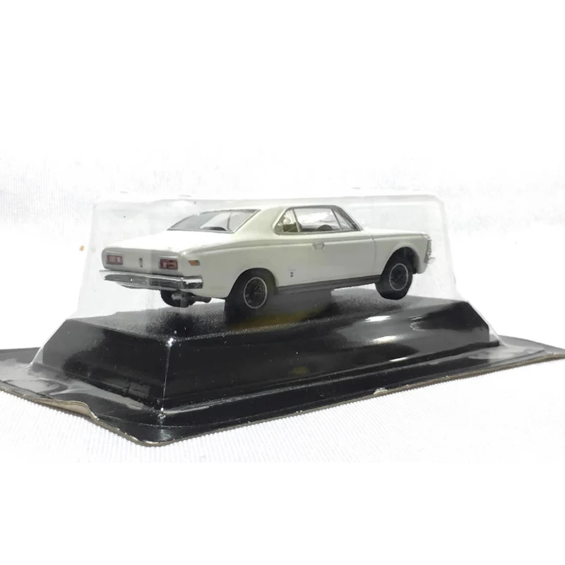 Diecast 1:64 Scale CROWN HARDTOP SL CONTESSA 1300COUPE SKYLINE GTR Alloy Model Simulation Finished Product Souvenirs Collection